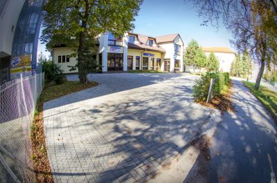 Parkovisko zo zámkovej dlažby 06
